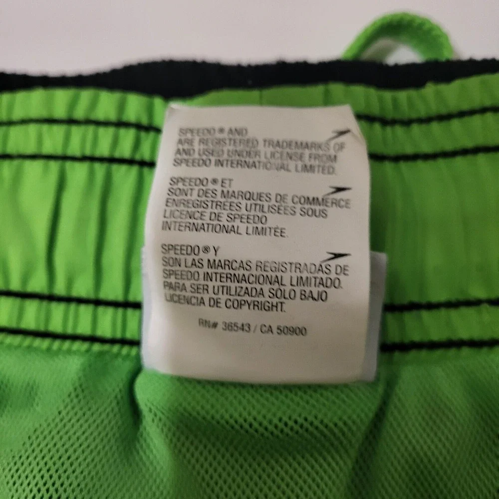 Speedos Men's Swim Trunks,‎ Black / Green Trim Design, Size XL
